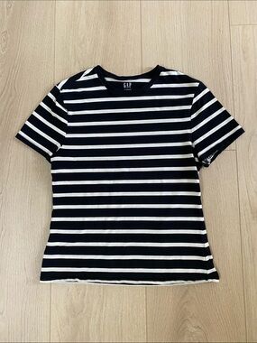 GAP CloseKnit Black White Stripe Tee Cotton Spandex Jersey M L Large